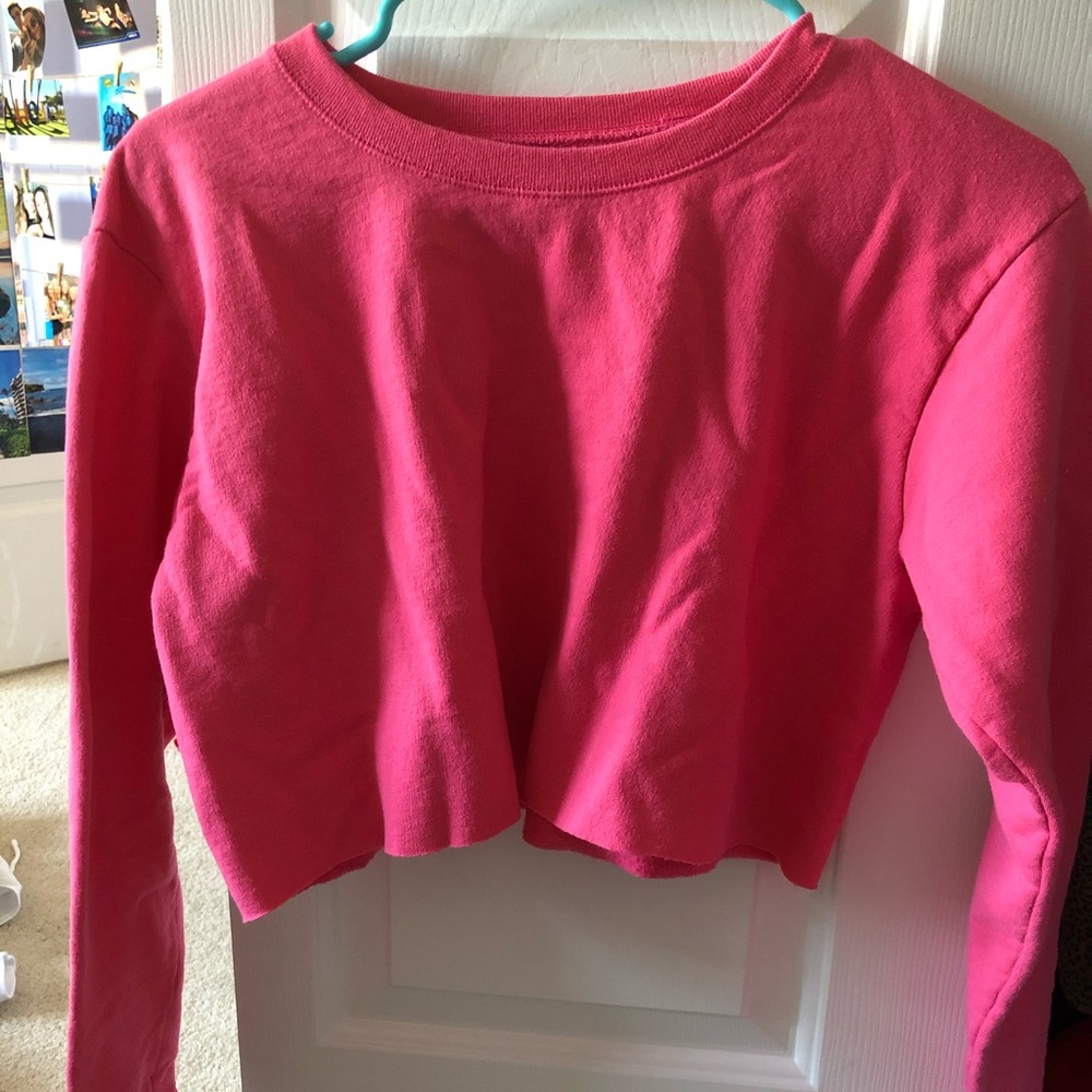 pink cropped crew neck